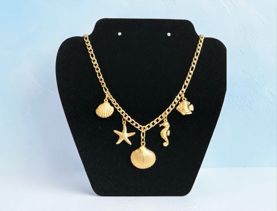 Collier doré coquillage réglable