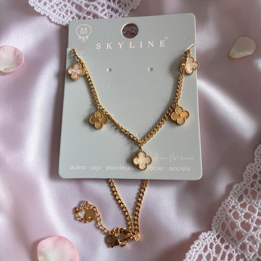 Collier fleurs L’élégance au féminin