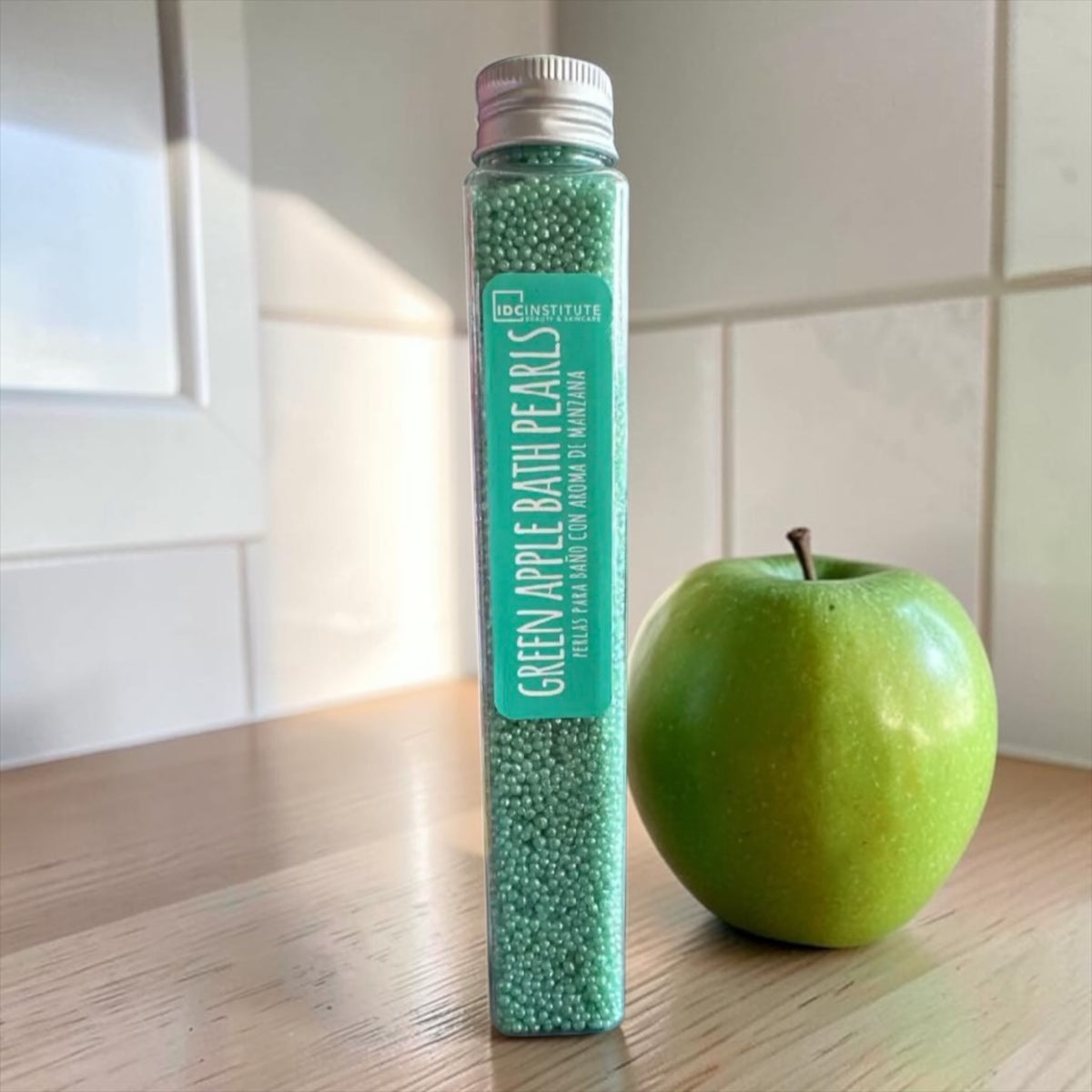 Tube mini perles de bain parfumé 90g au choix