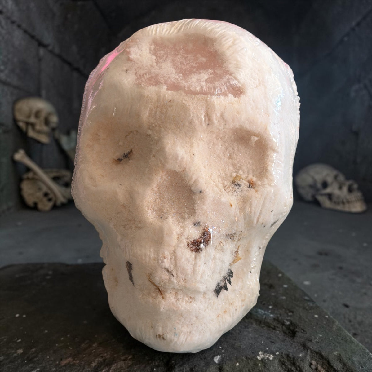 Boule de bain tête de mort avec quartz rose