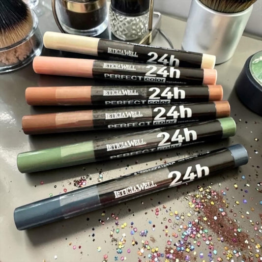 Fard à paupière en crayon couleurs au choix