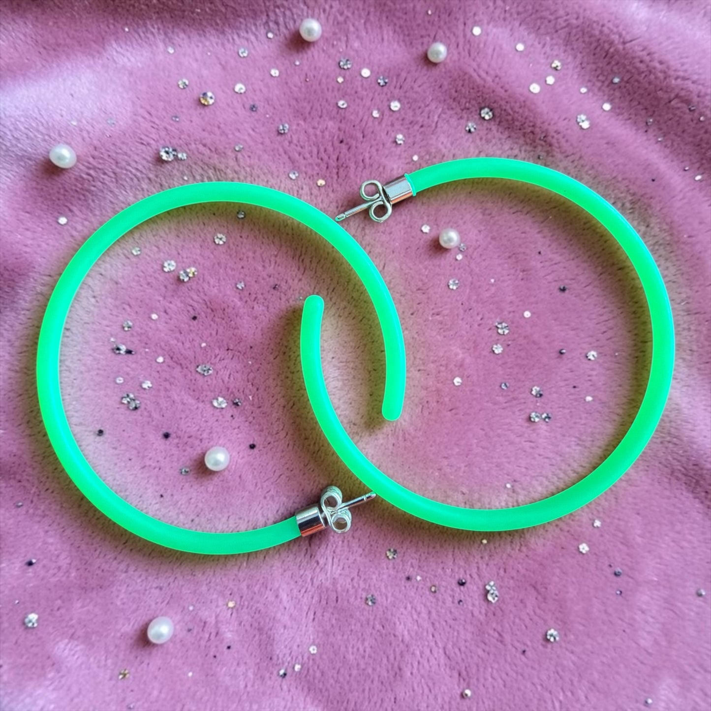 Grandes créoles fluo