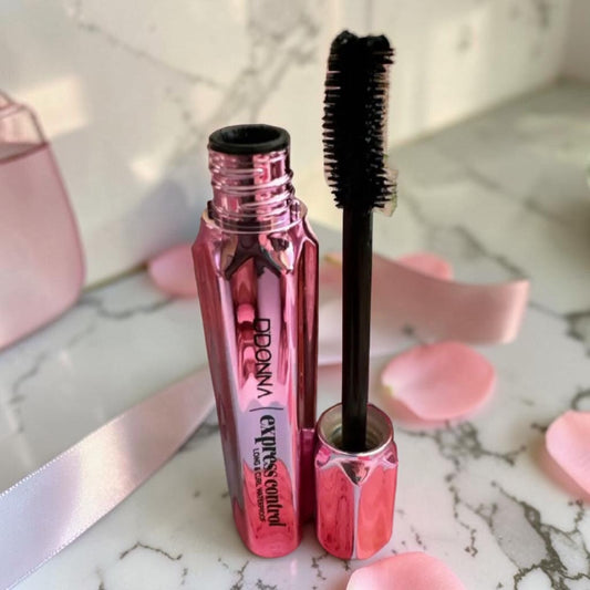 Mascara noir effet faux cils waterproof