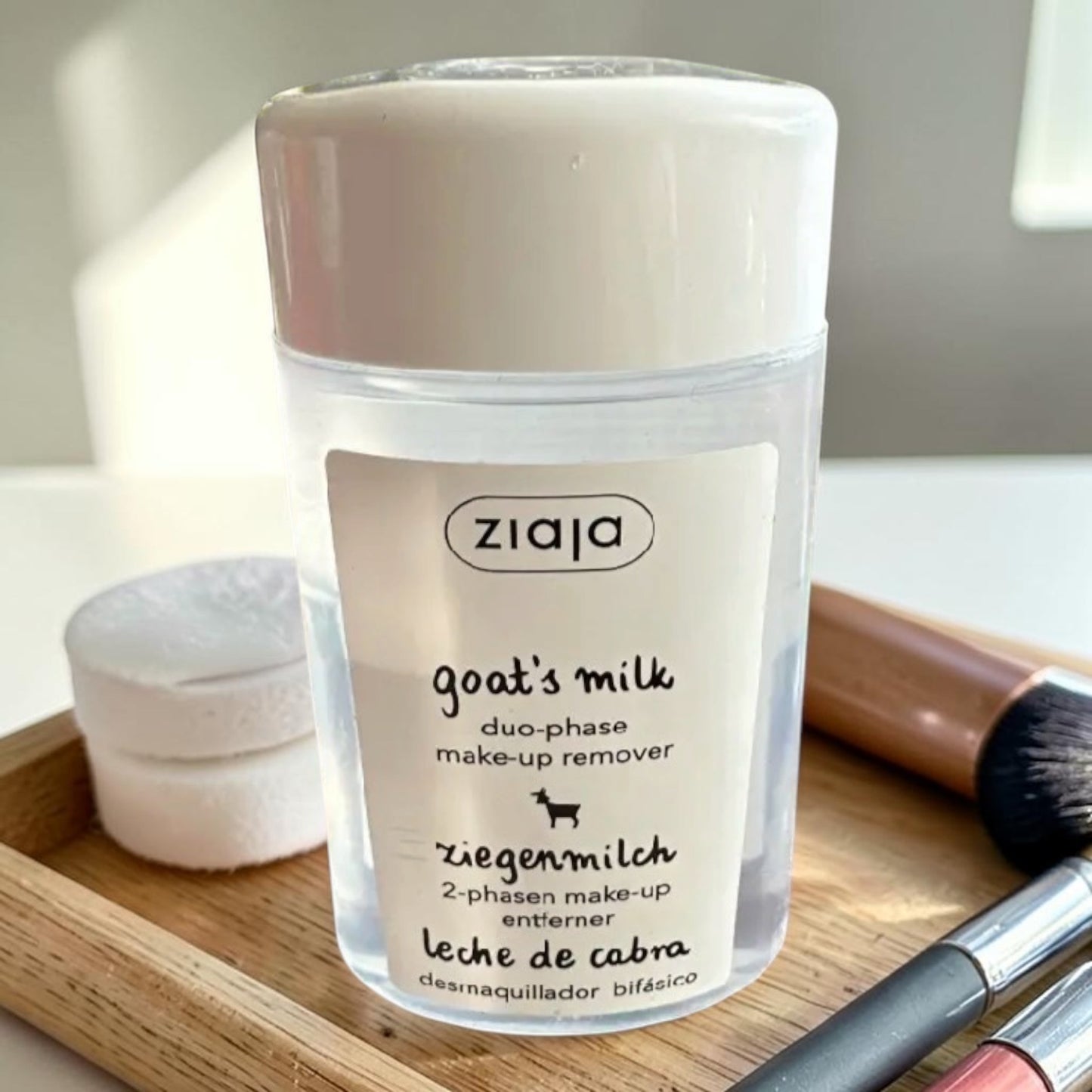 Lait Démaquillant Biphasé au Lait de Chèvre Démaquillants pour les yeux