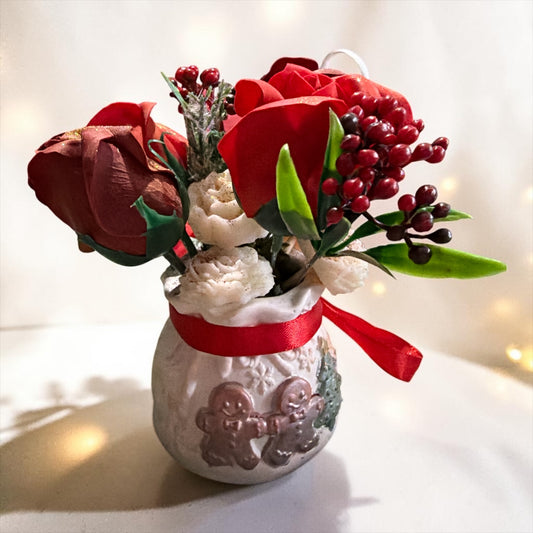 Composition Écrin de Noël aux Roses enchantées