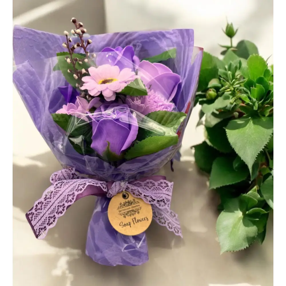Bouquet en pétales de savon au choix - Violine