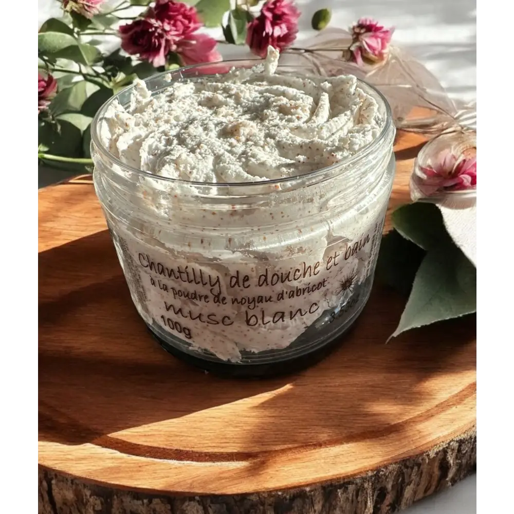 Chantilly de douche exfoliante parfum au choix - Musc Blanc - Mousse exfoliante