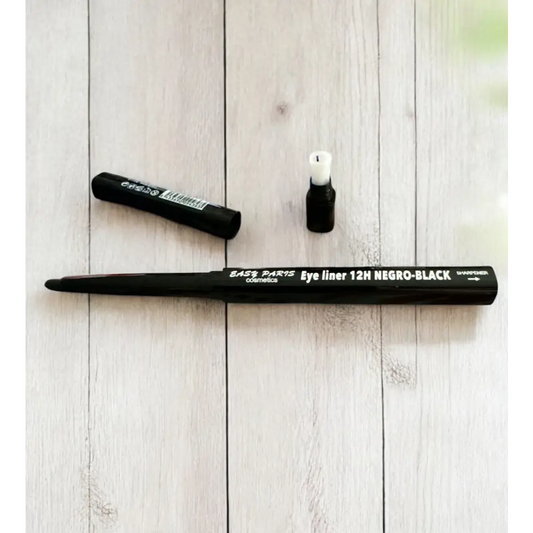 Eye liner noir avec taille crayon - Yeux