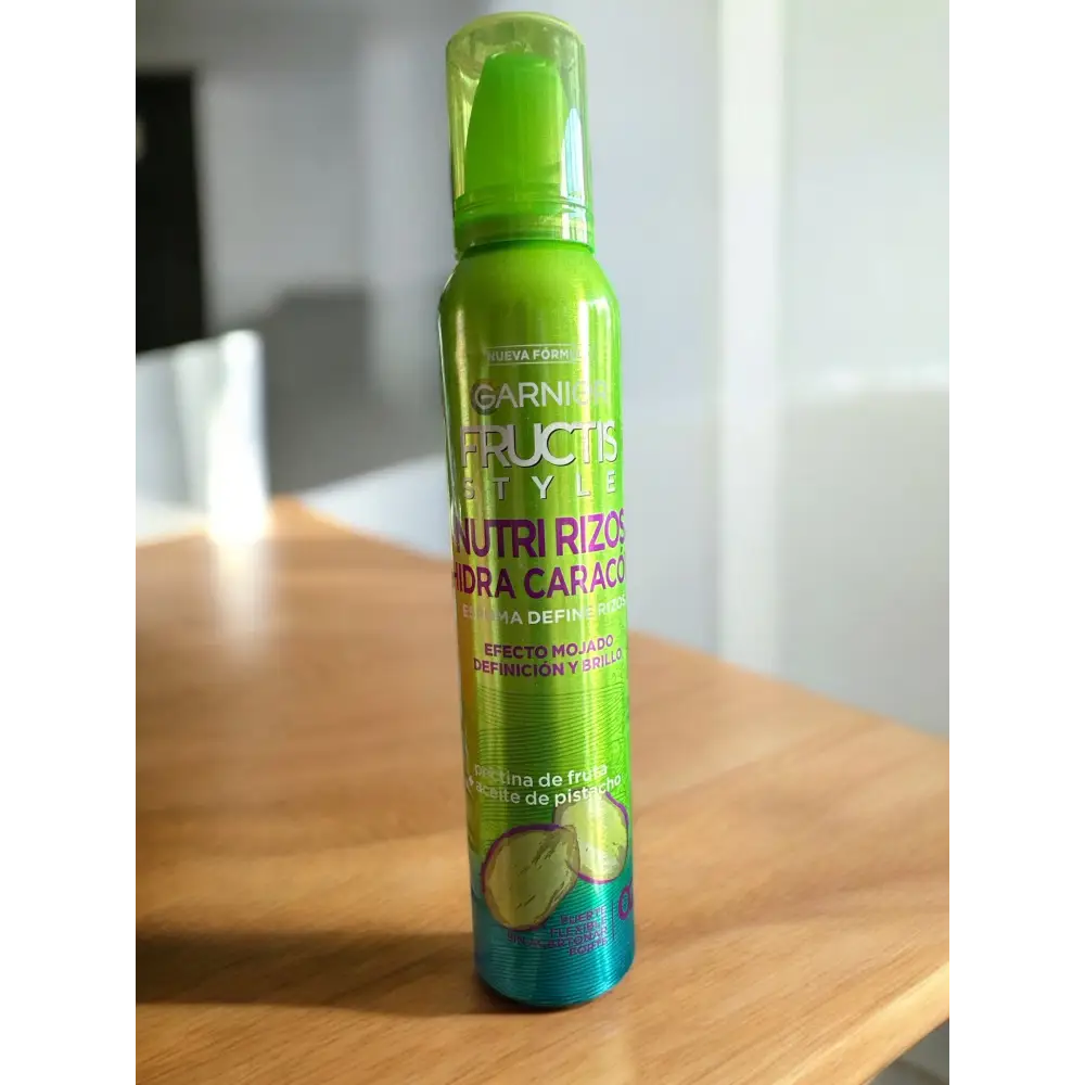 Mousse coiffante pour boucles effet mouillés - Soin cheveux