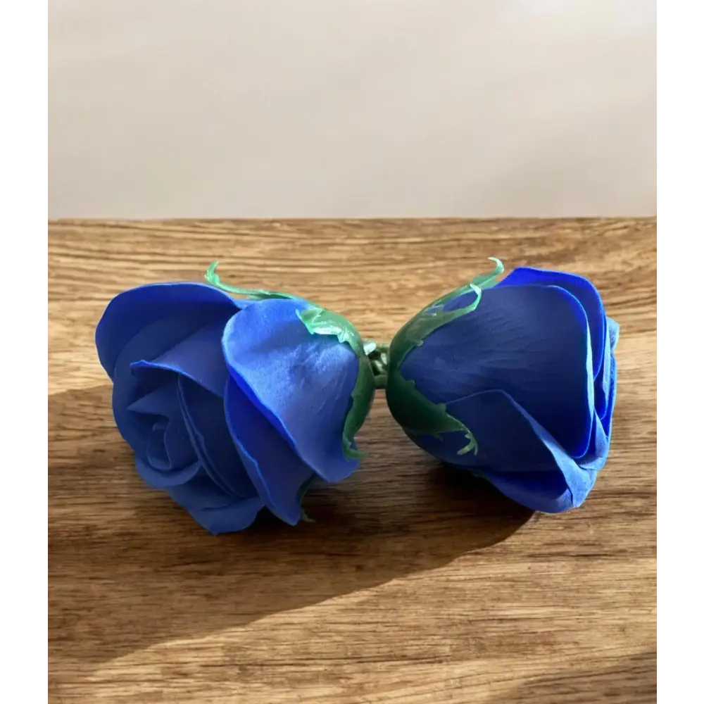 Rose en pétales de savon - Bleu foncé - Fleur en petales de savon