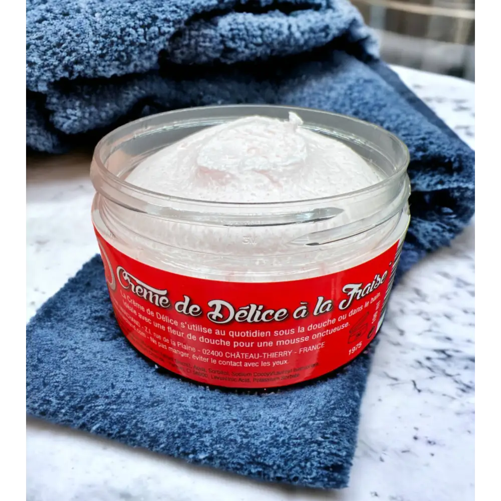 Savon fouetté Crème de délice parfum au choix Destockage - Fraise / Tous types de peau - Gommage corps